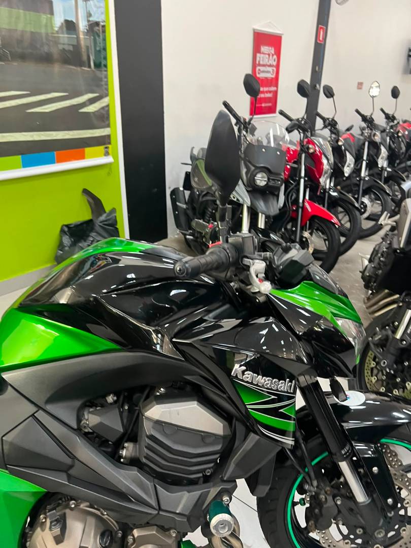 KAWASAKI Z800
