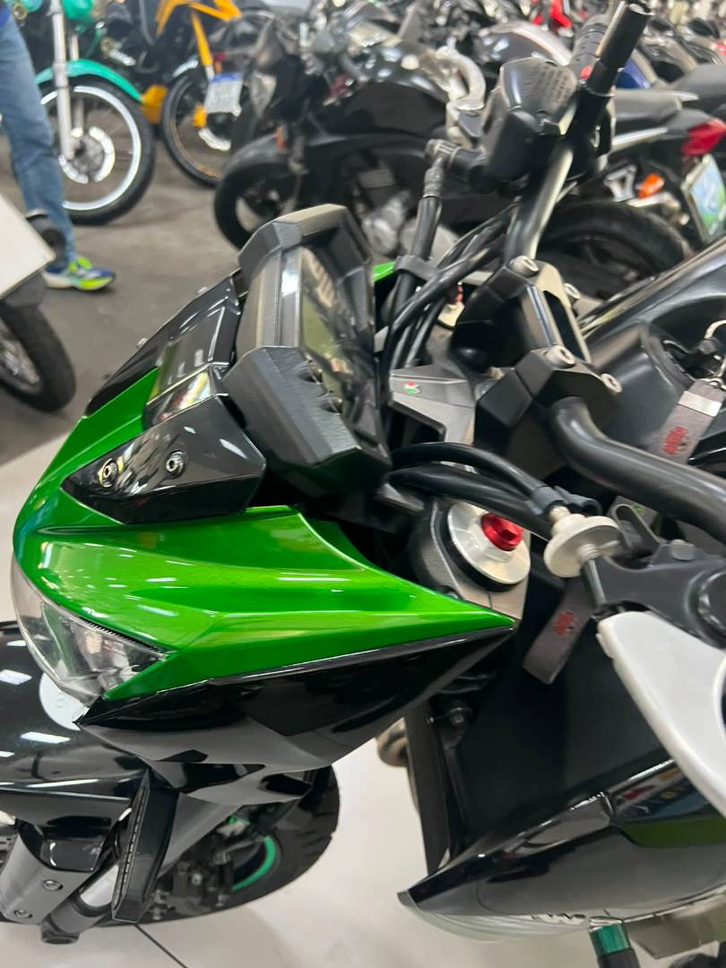 KAWASAKI Z800