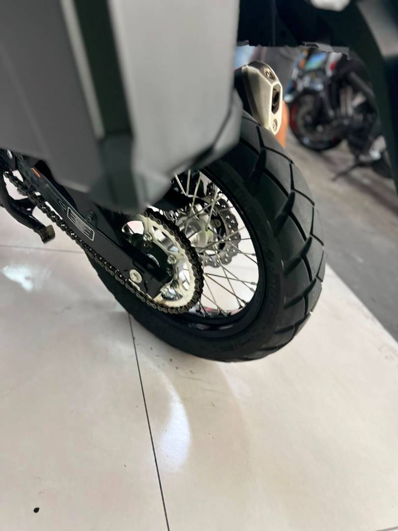 KAWASAKI VERSYS-X 300
