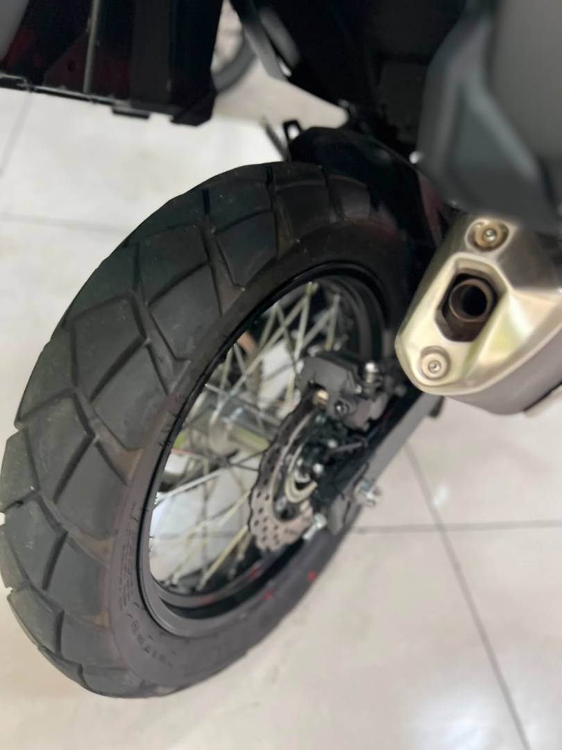 KAWASAKI VERSYS-X 300