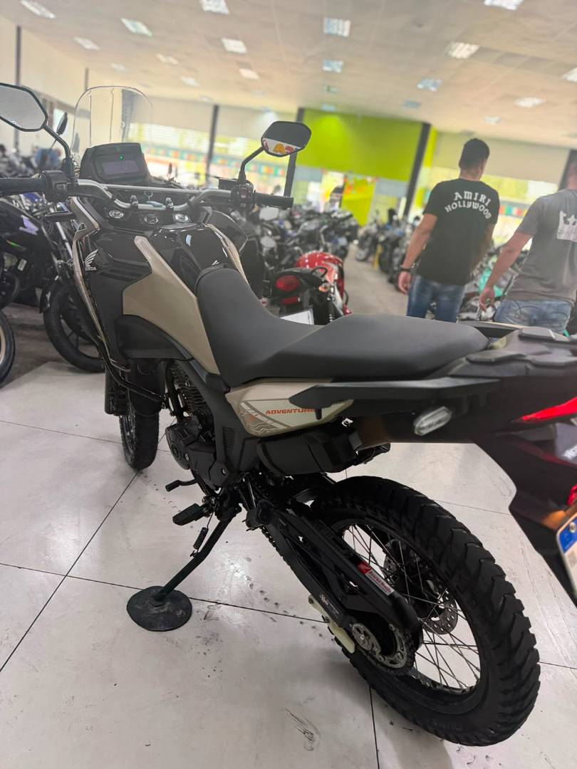 HONDA XRE 300 SAHARA ADVENTURE