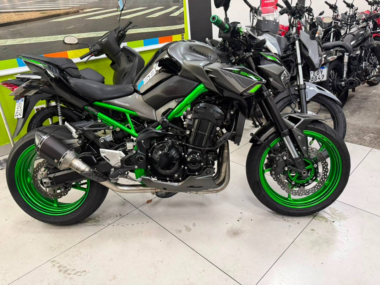 KAWASAKI Z900