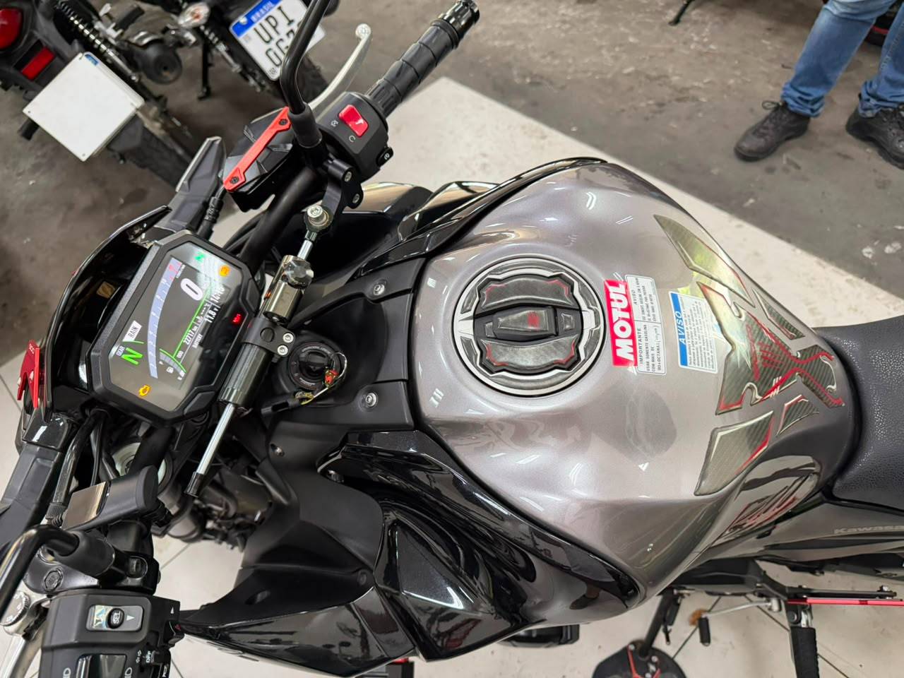 KAWASAKI Z900