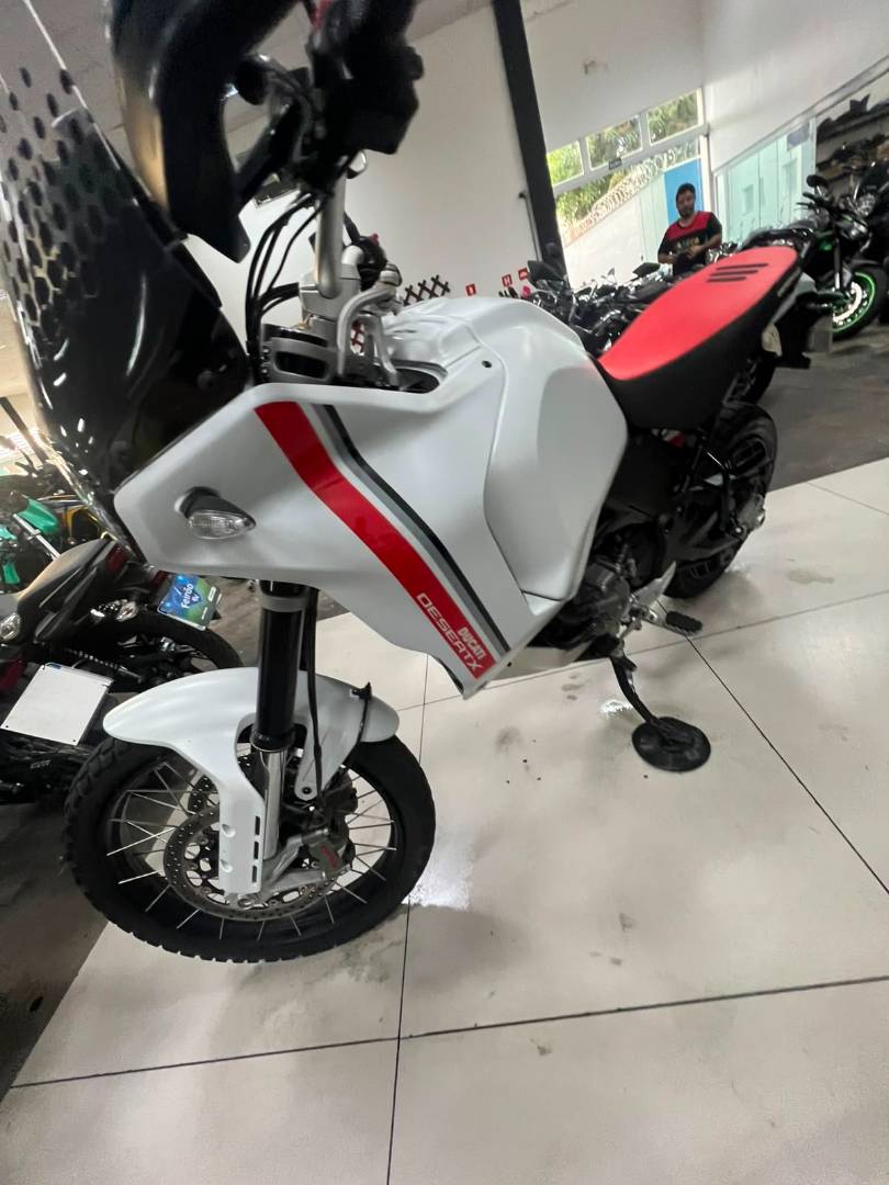 DUCATI DESERT X