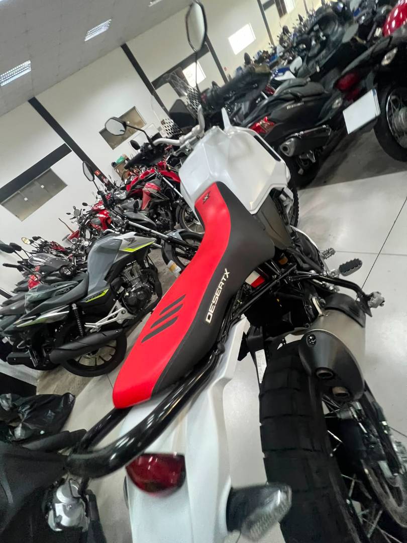 DUCATI DESERT X