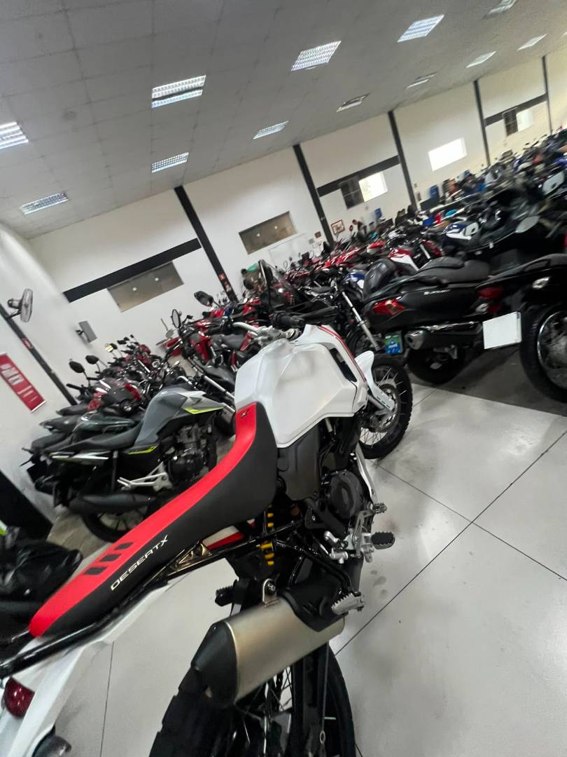 DUCATI DESERT X