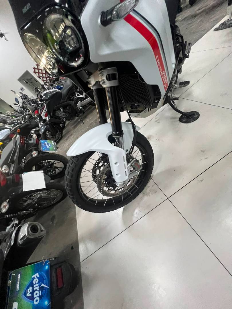 DUCATI DESERT X