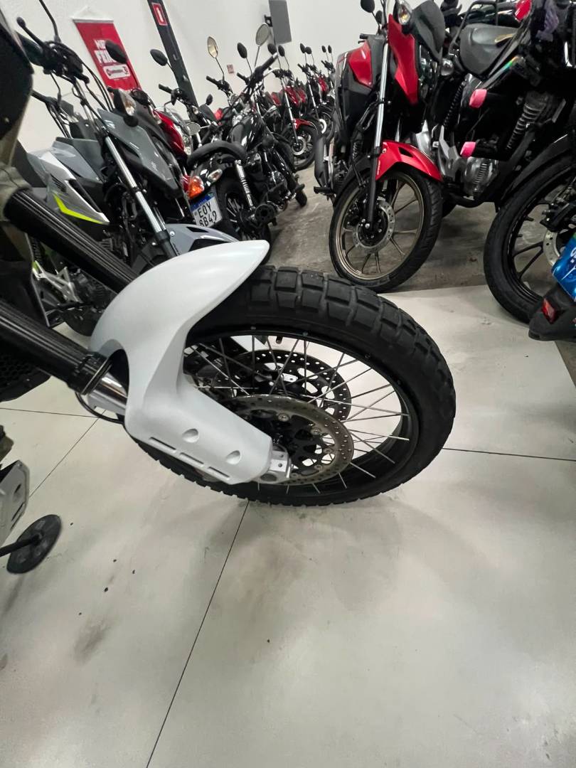 DUCATI DESERT X