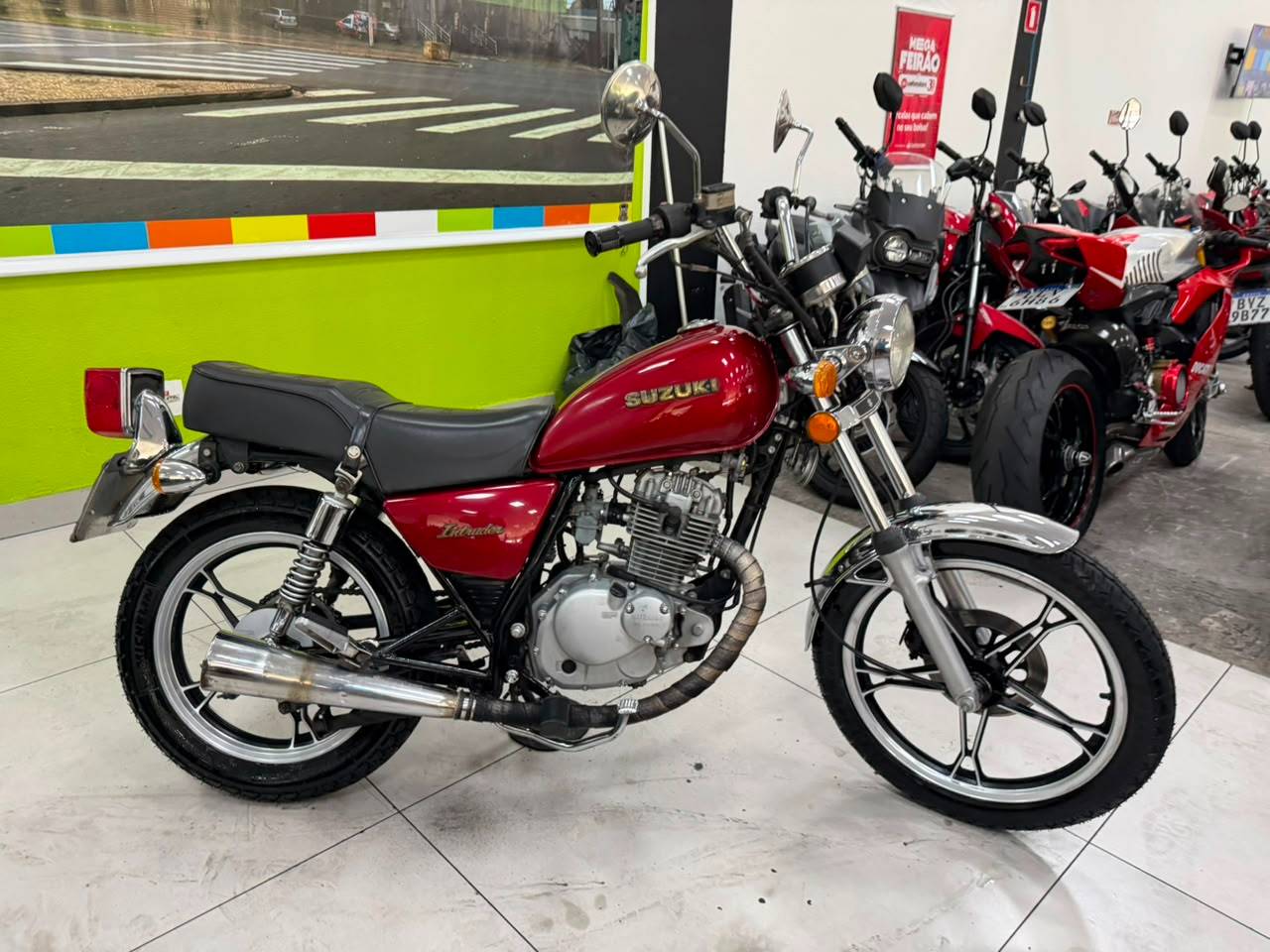 SUZUKI INTRUDER 125