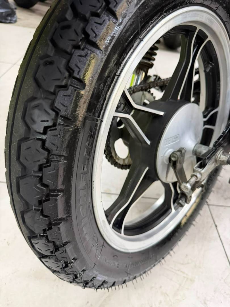 SUZUKI INTRUDER 125