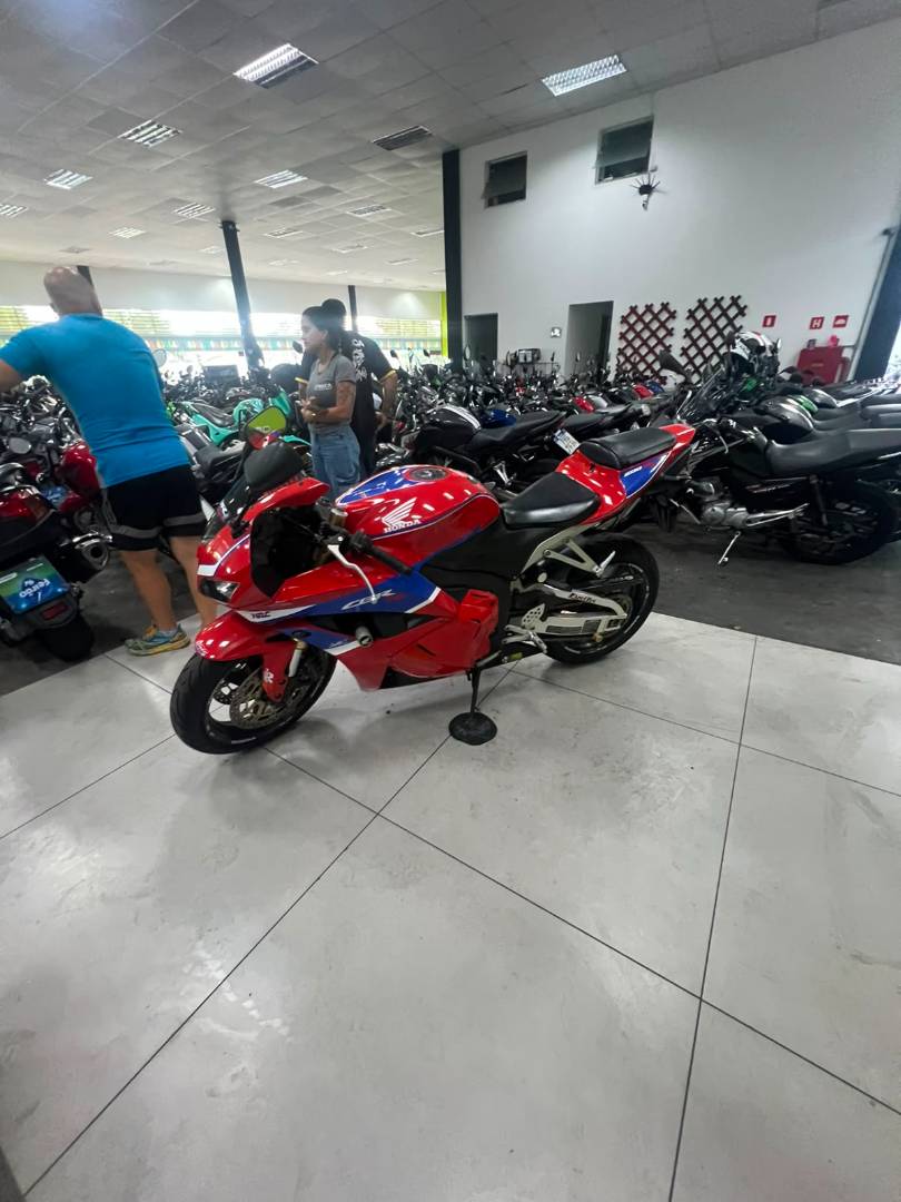 HONDA CBR 600RR