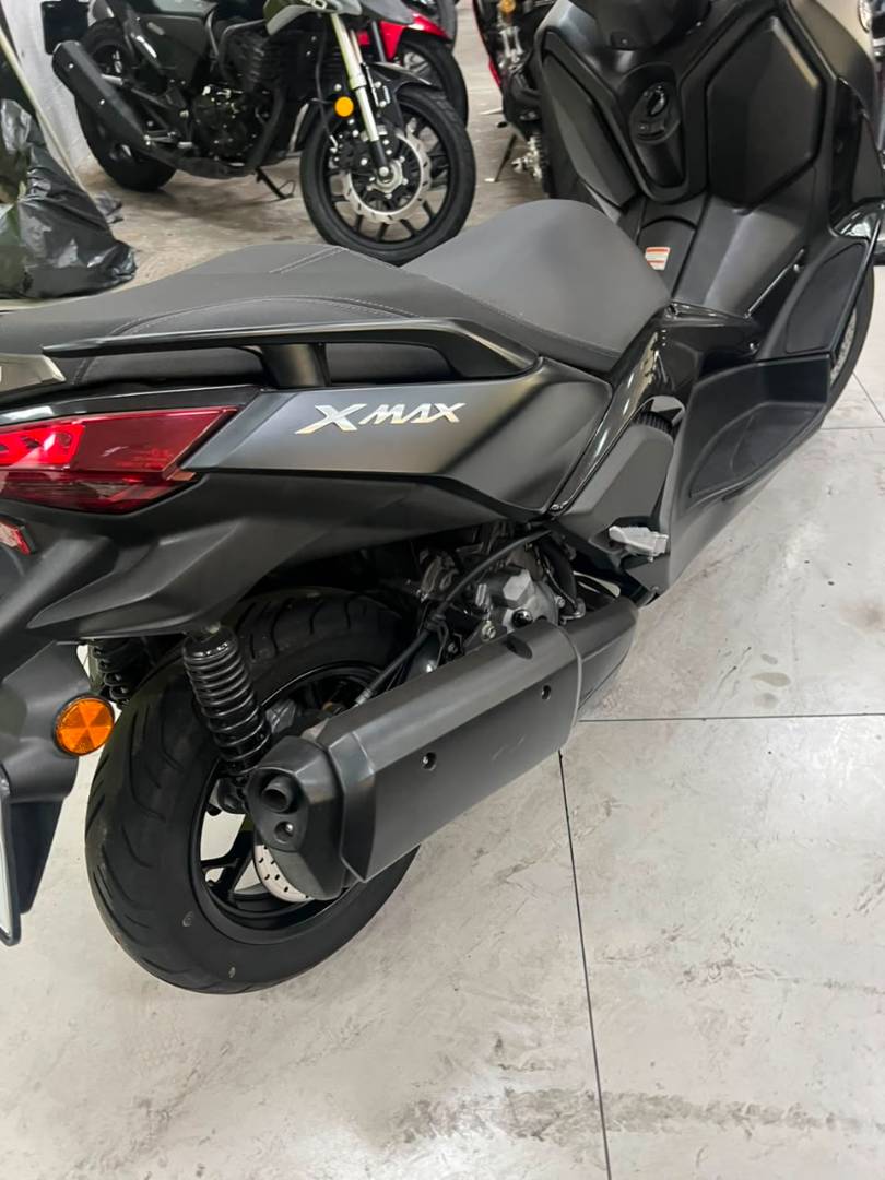 YAMAHA XMAX 250 CONNECTED ABS