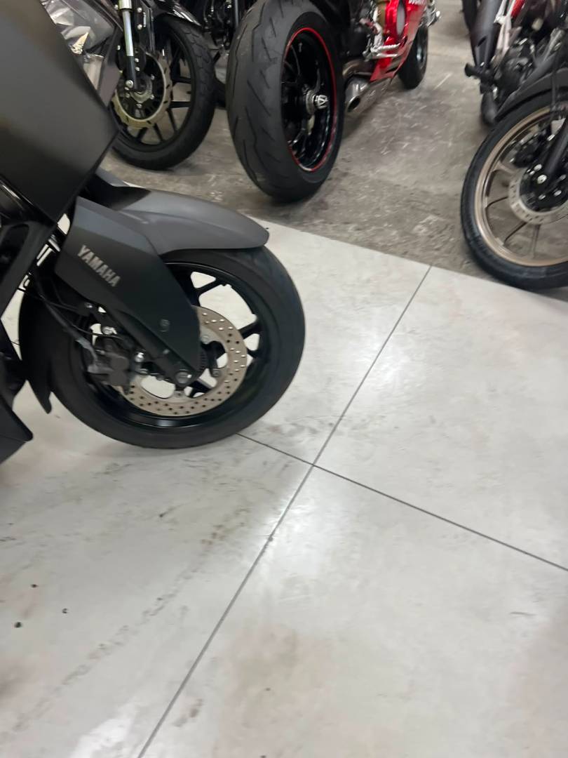 YAMAHA XMAX 250 CONNECTED ABS