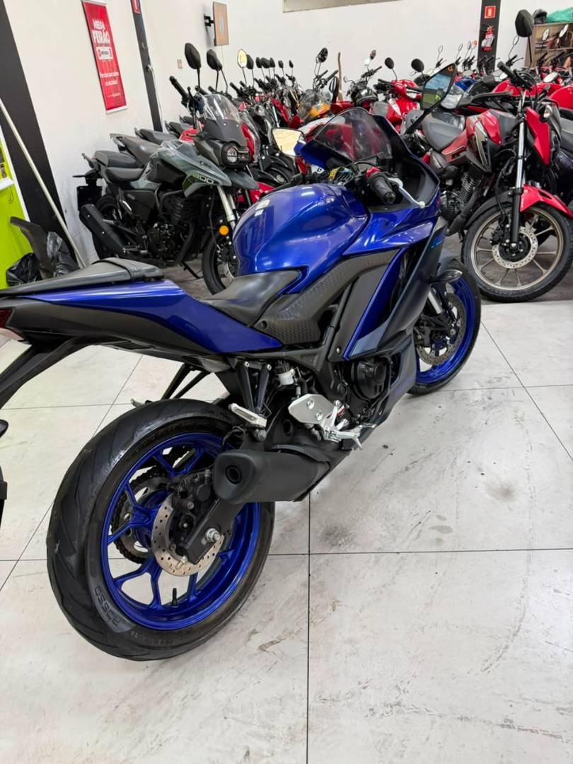 YAMAHA YZF R3 ABS