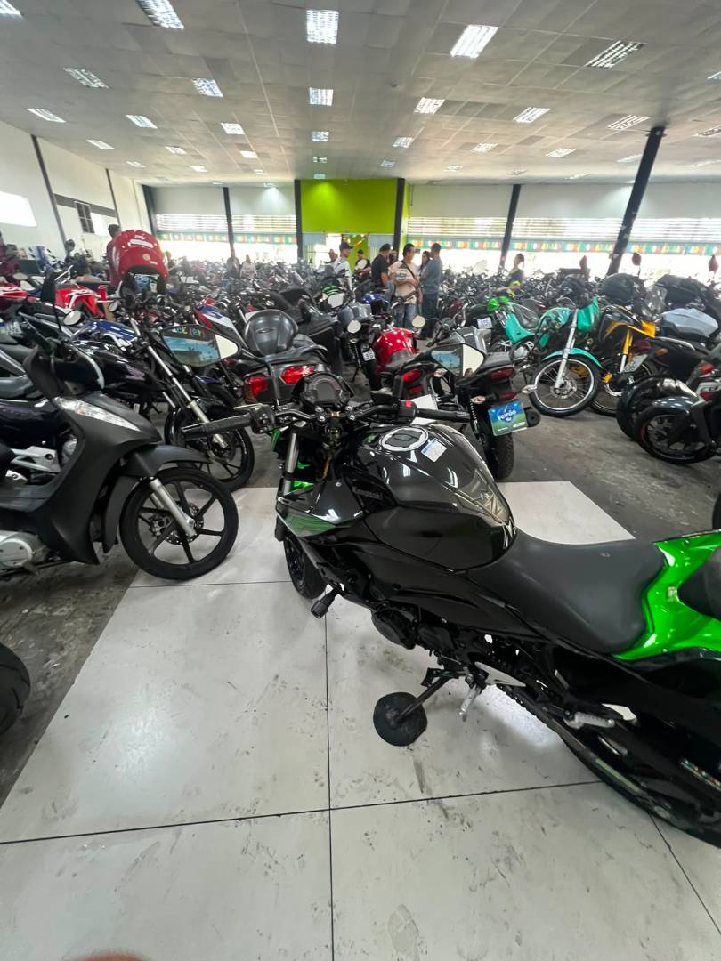 KAWASAKI Z400