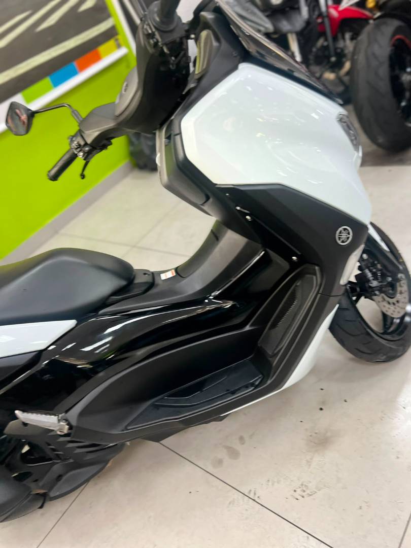 YAMAHA NMAX 160 ABS