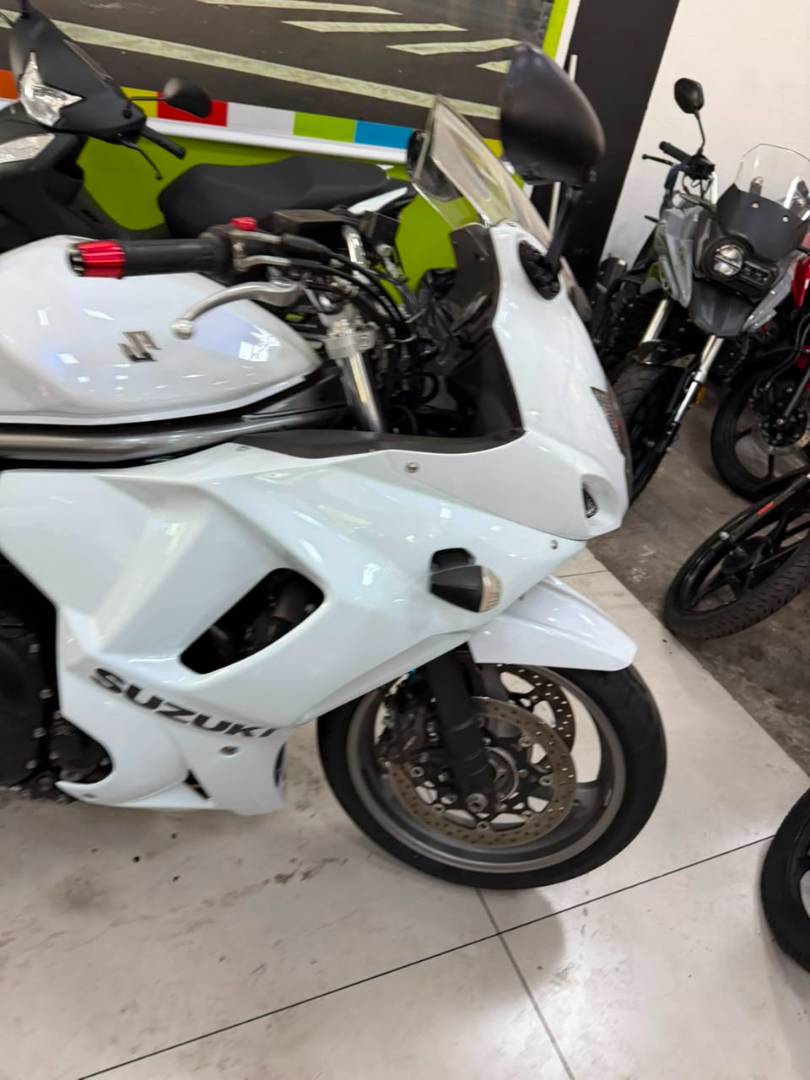 SUZUKI GSX 1250 FA