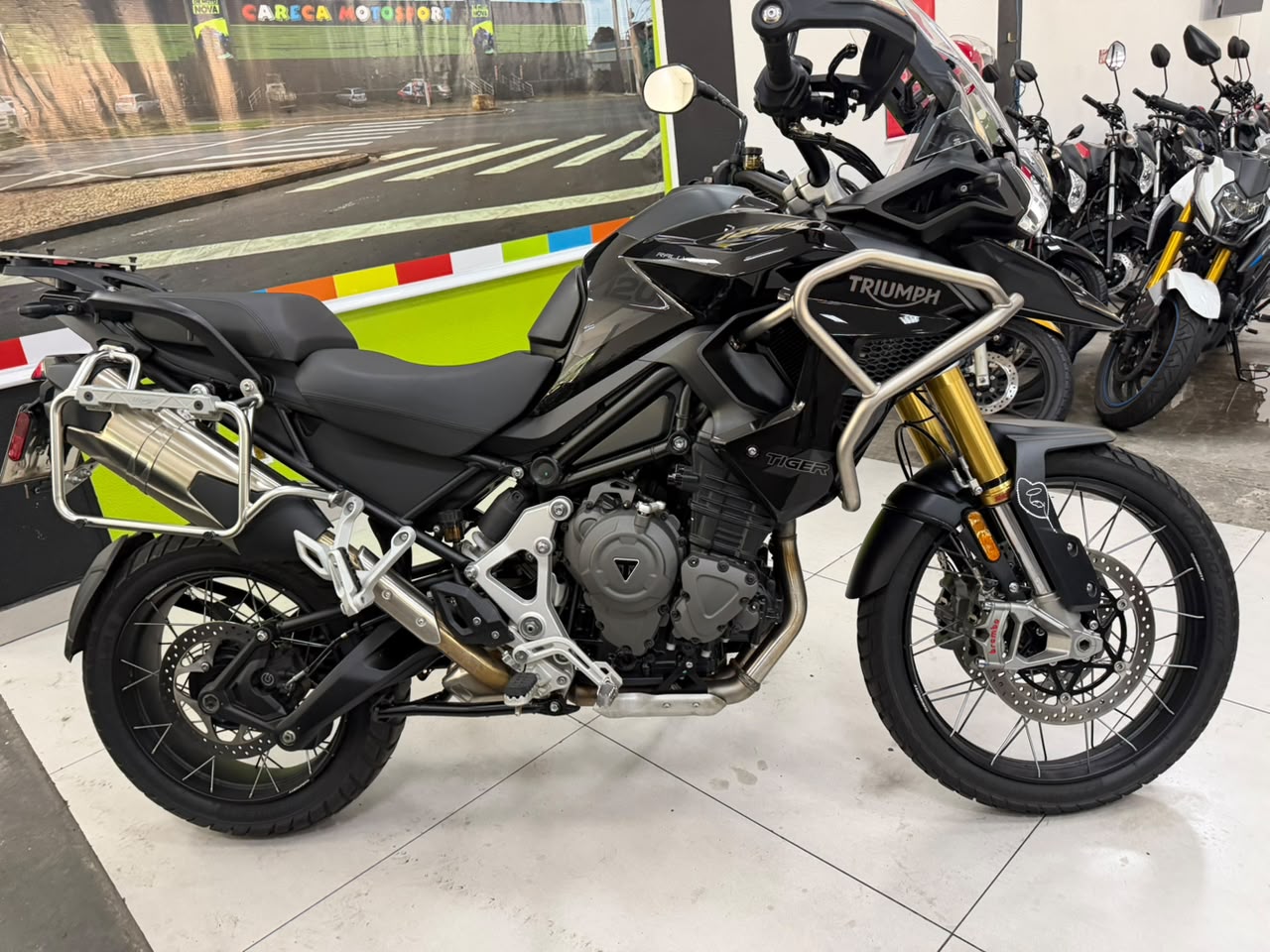 TRIUMPH TIGER 1200 DESERT EDITION