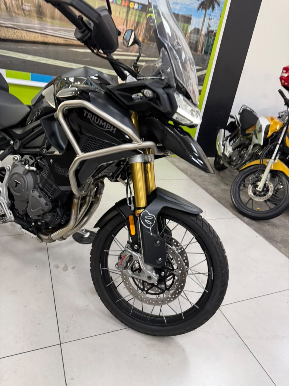 TRIUMPH TIGER 1200 DESERT EDITION