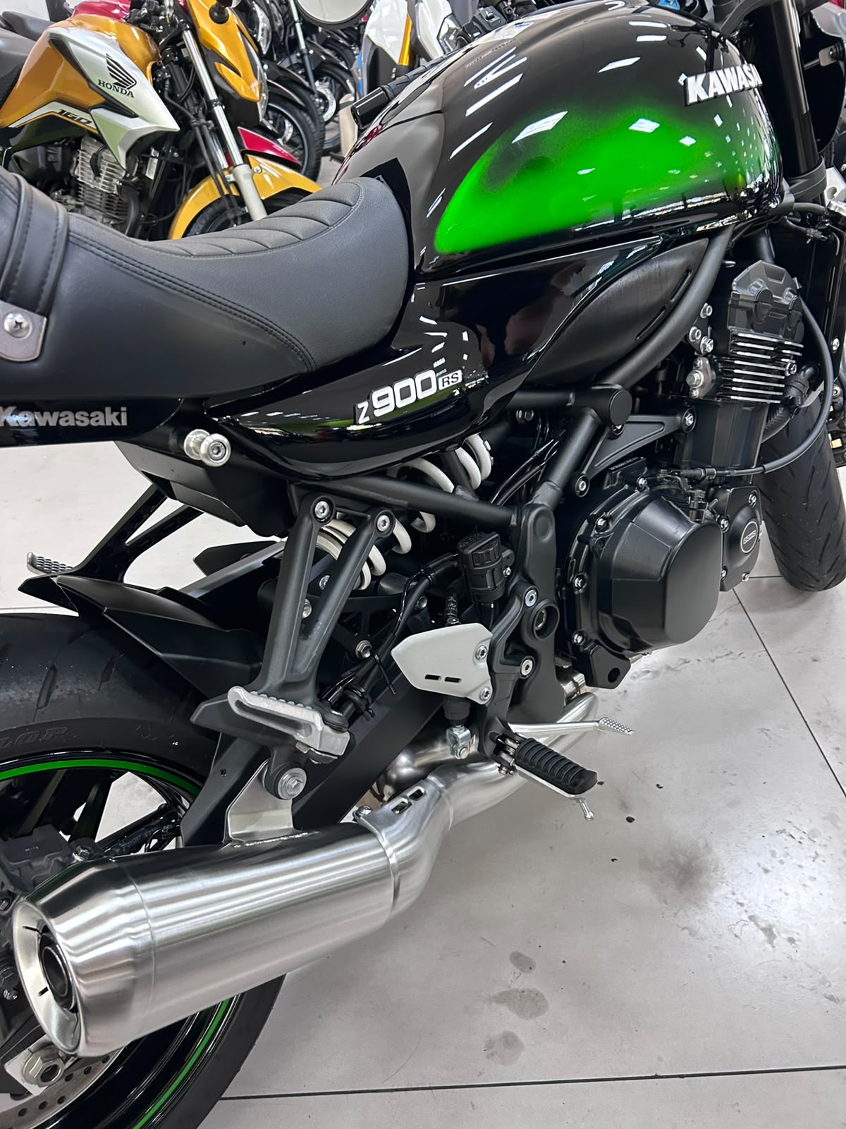 KAWASAKI Z900RS
