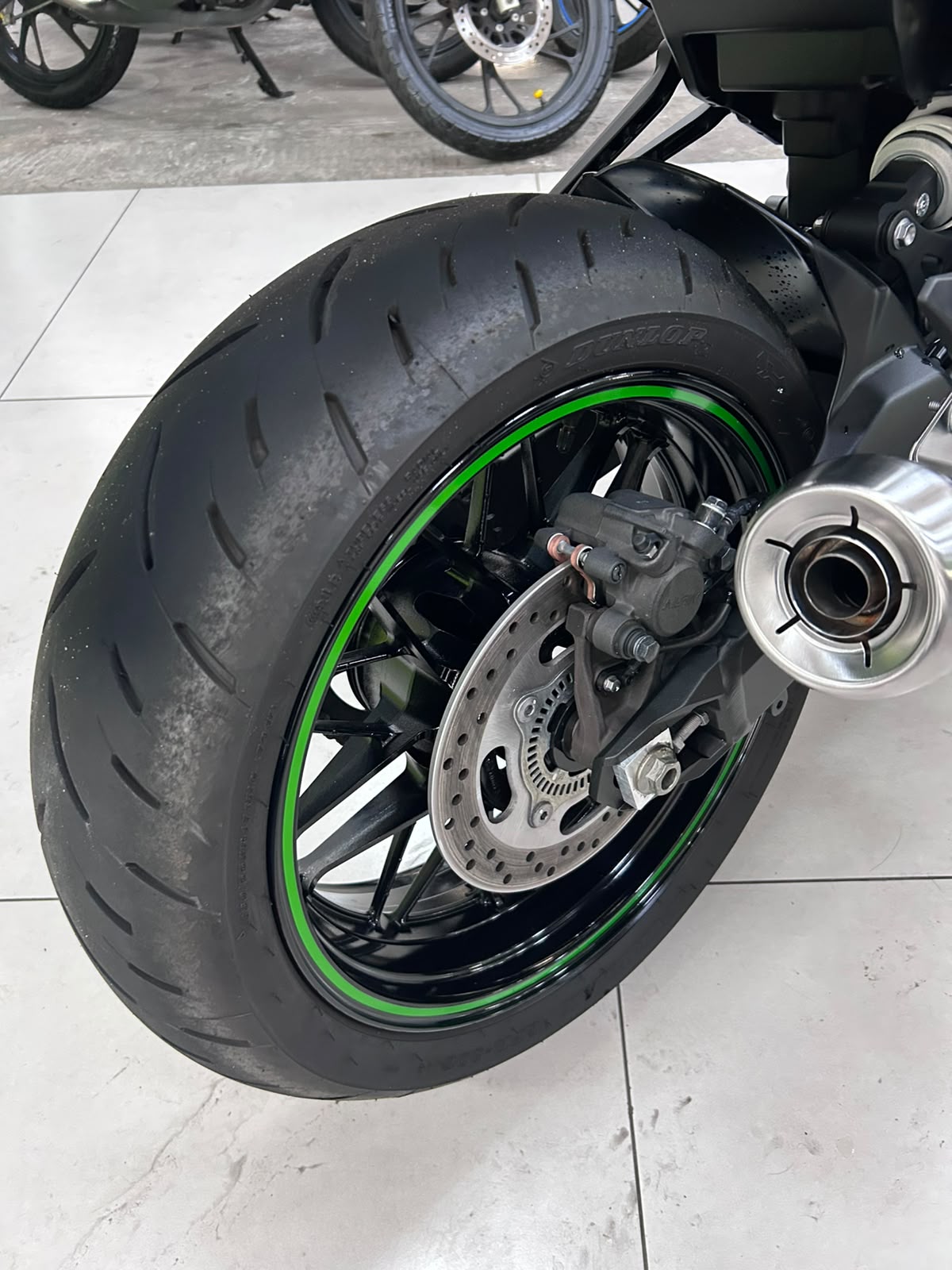 KAWASAKI Z900RS