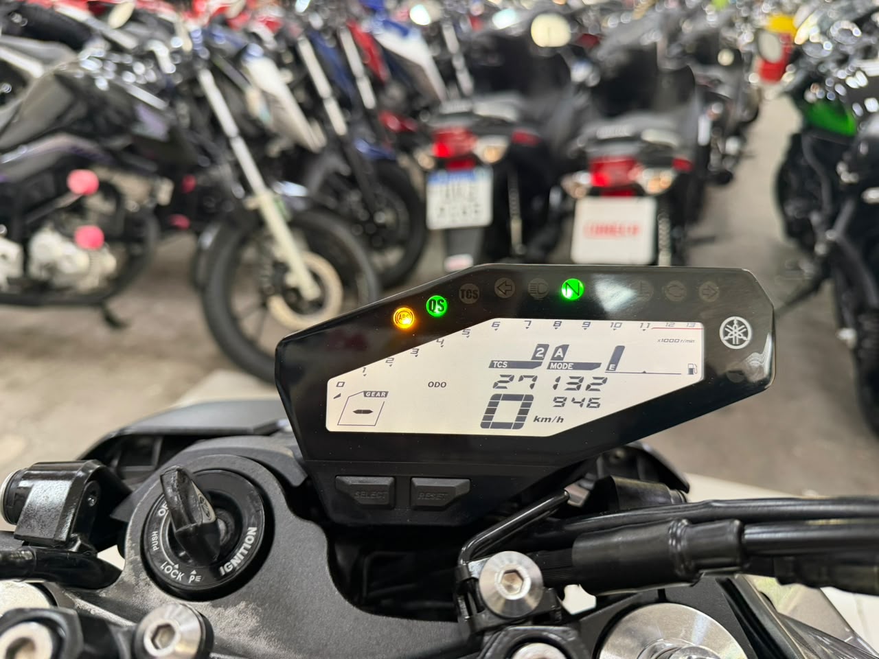 YAMAHA MT-09