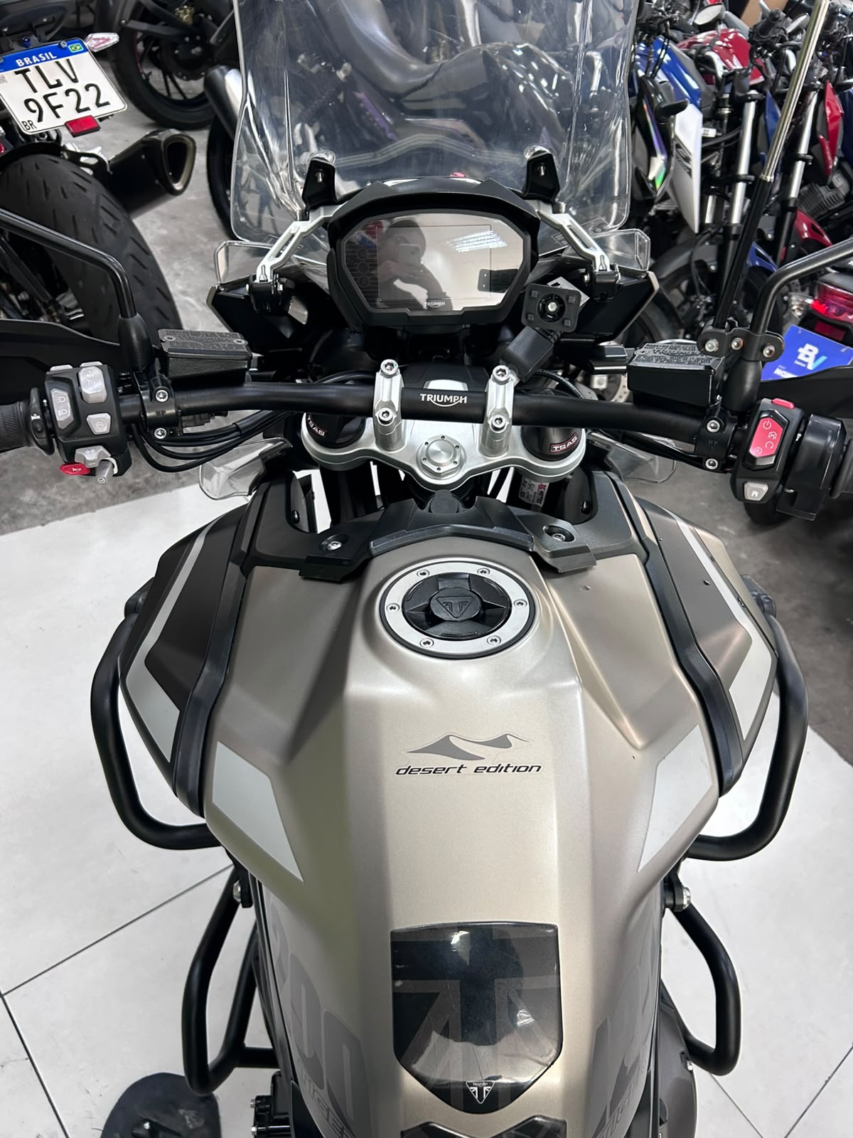 TRIUMPH TIGER 1200 DESERT EDITION