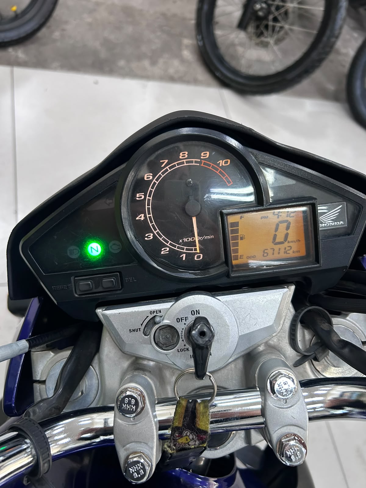 HONDA CB 300R