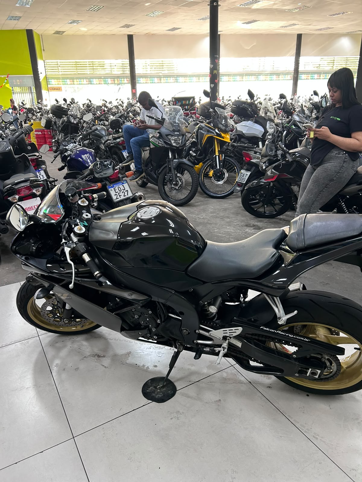 YAMAHA YZF R1