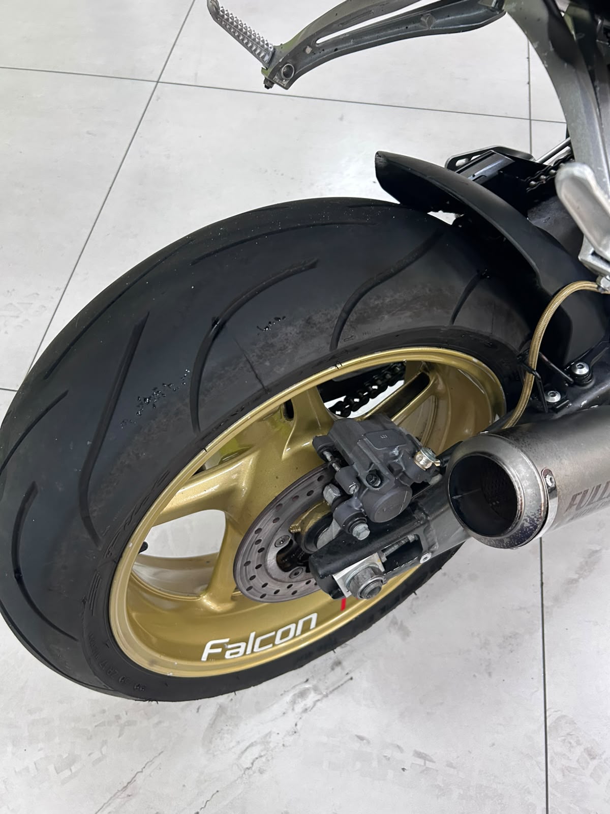 YAMAHA YZF R1