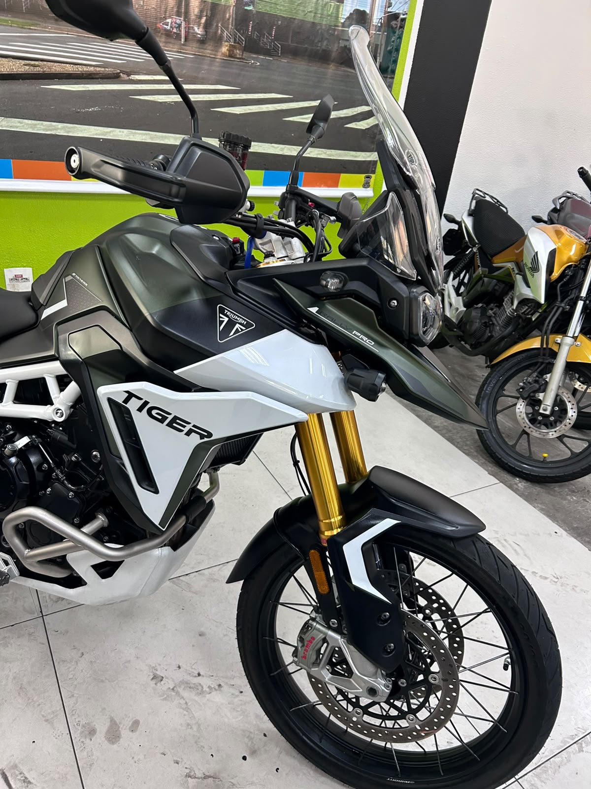 TRIUMPH TIGER 900 RALLY