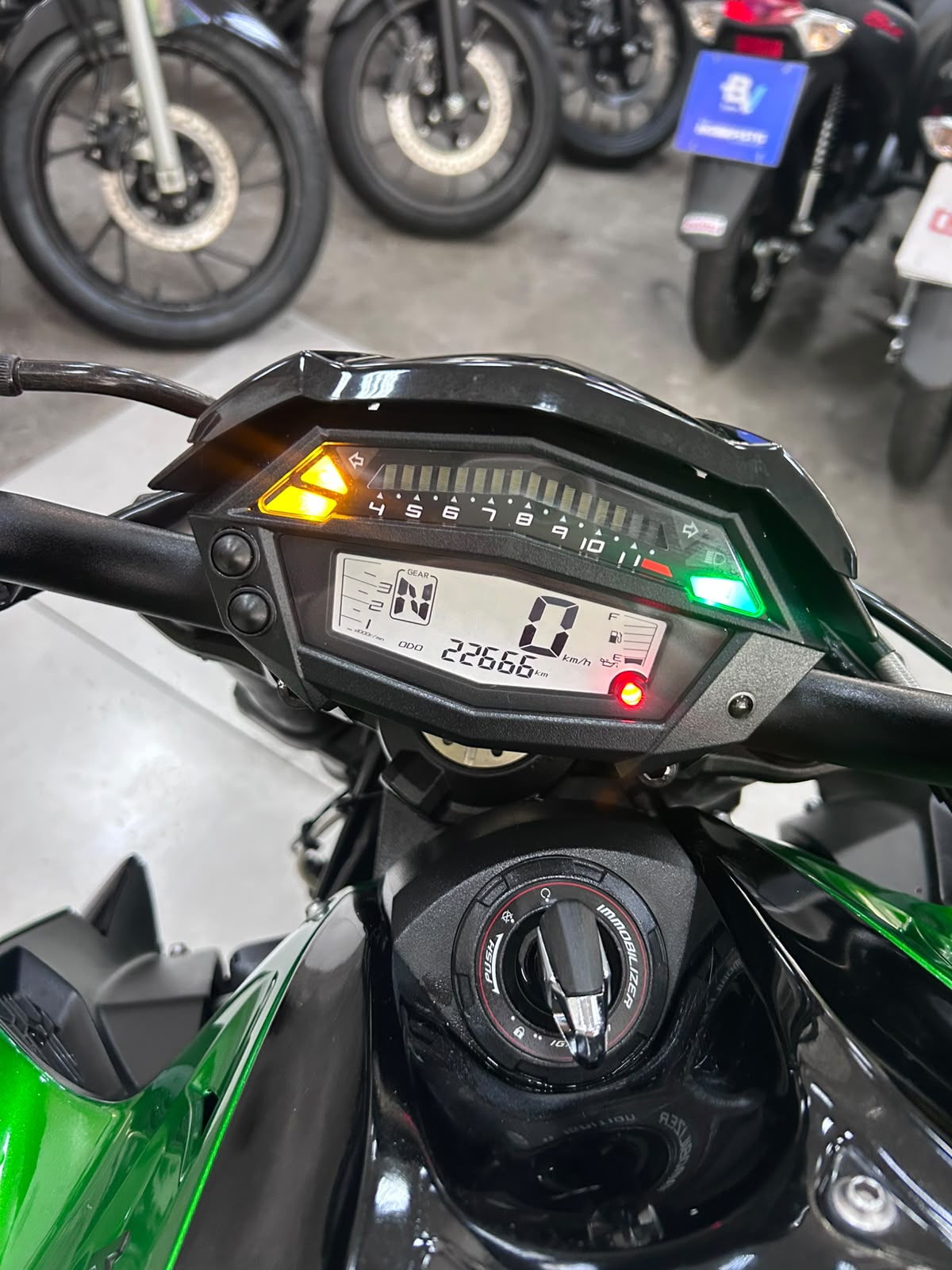 KAWASAKI Z1000 ABS