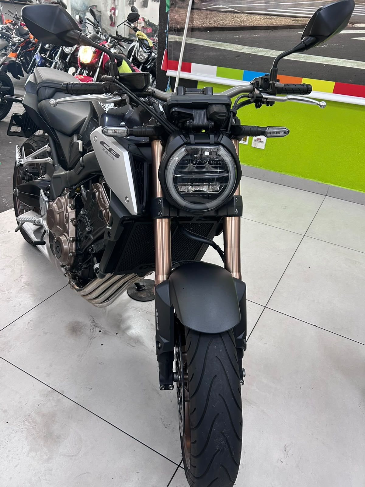 HONDA CBR 650 R