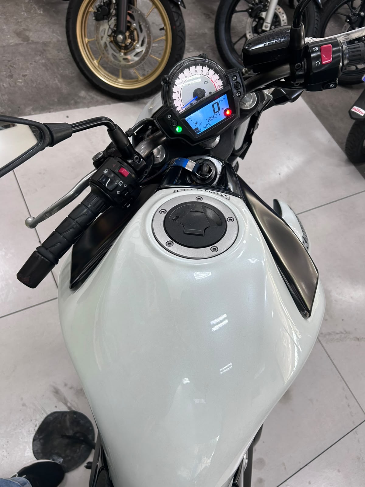 KAWASAKI ER 6N