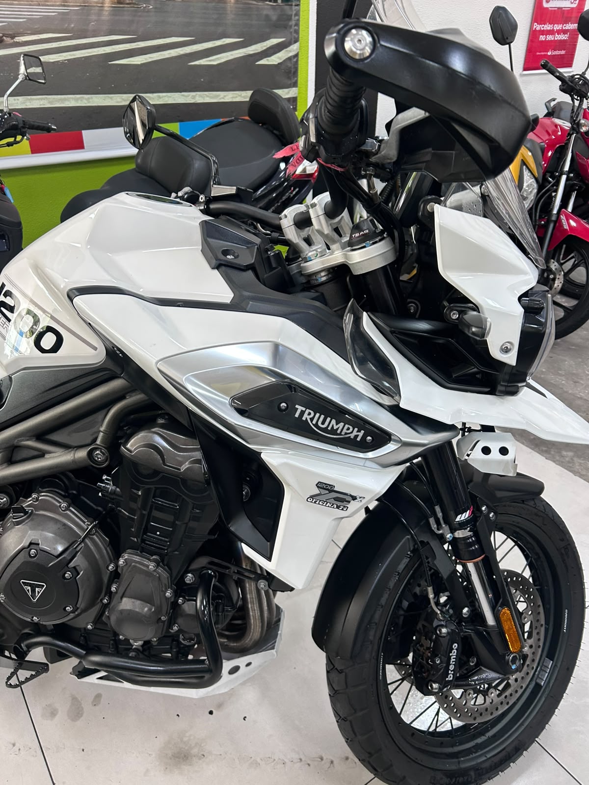 TRIUMPH TIGER 1200 XCX