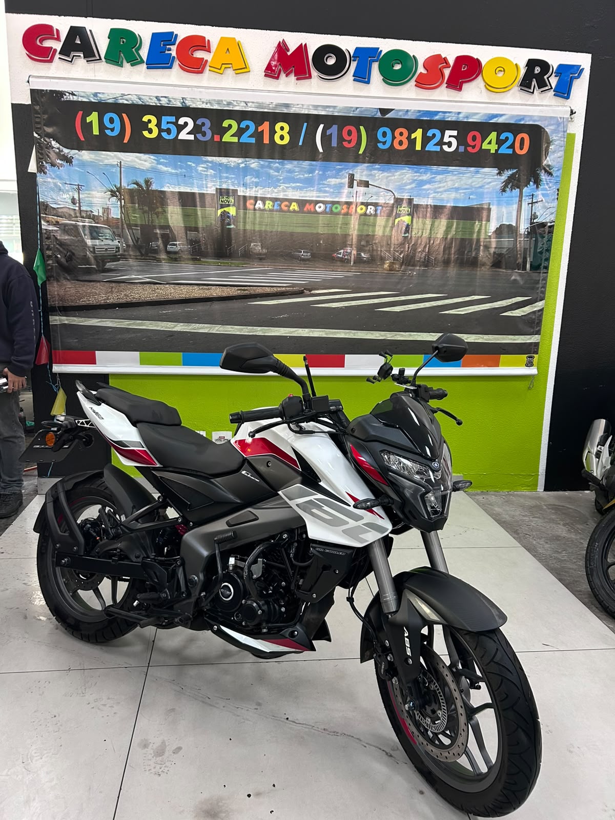 BAJAJ DOMINAR NS160