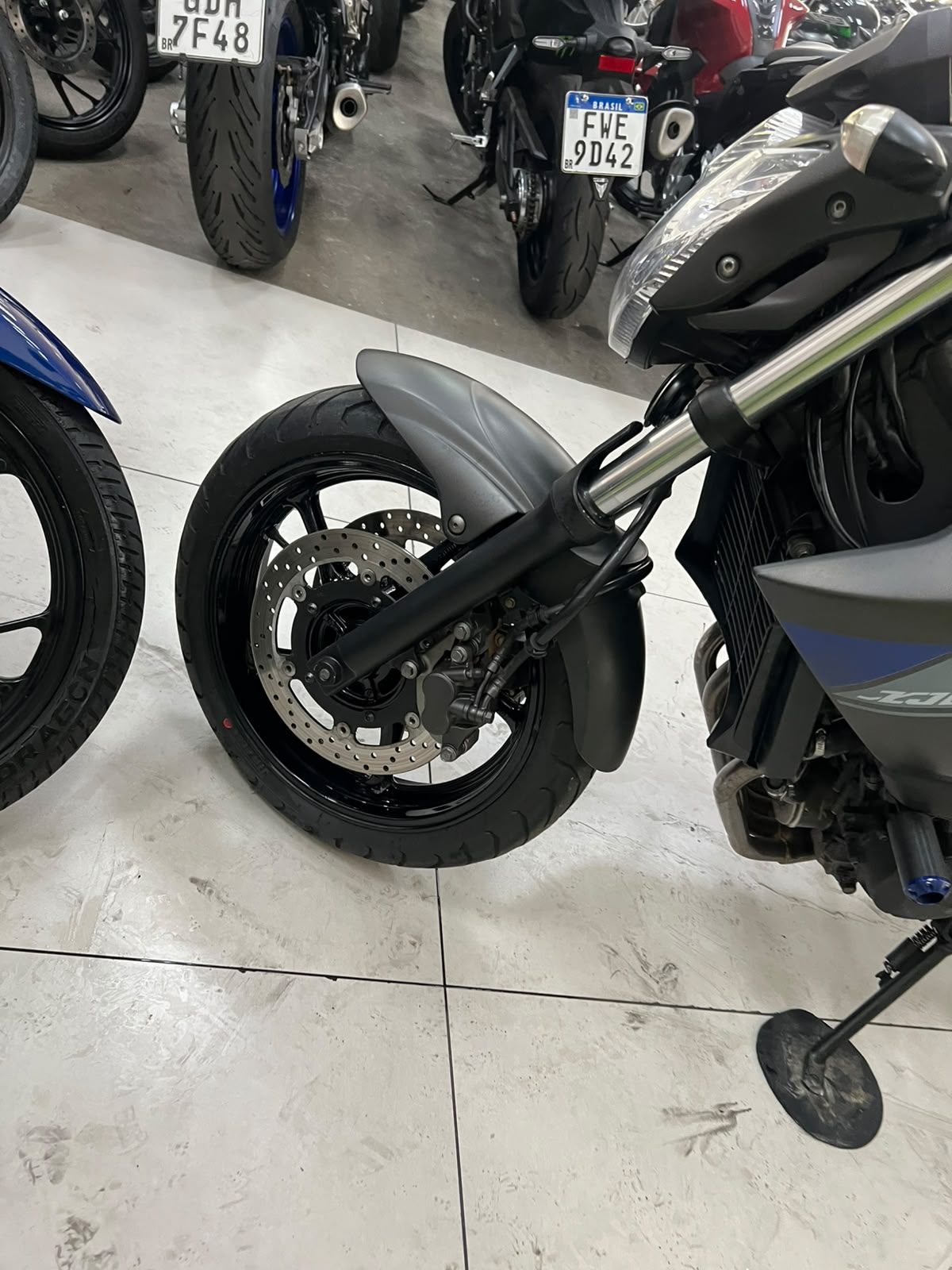 YAMAHA XJ6 N