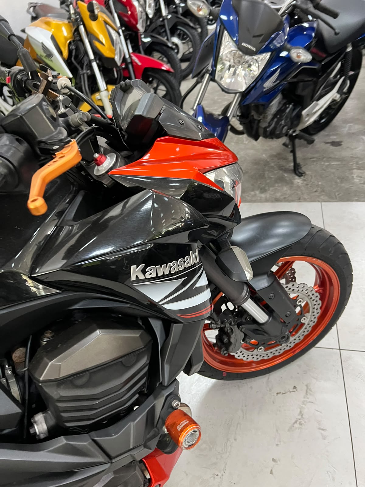 KAWASAKI Z800