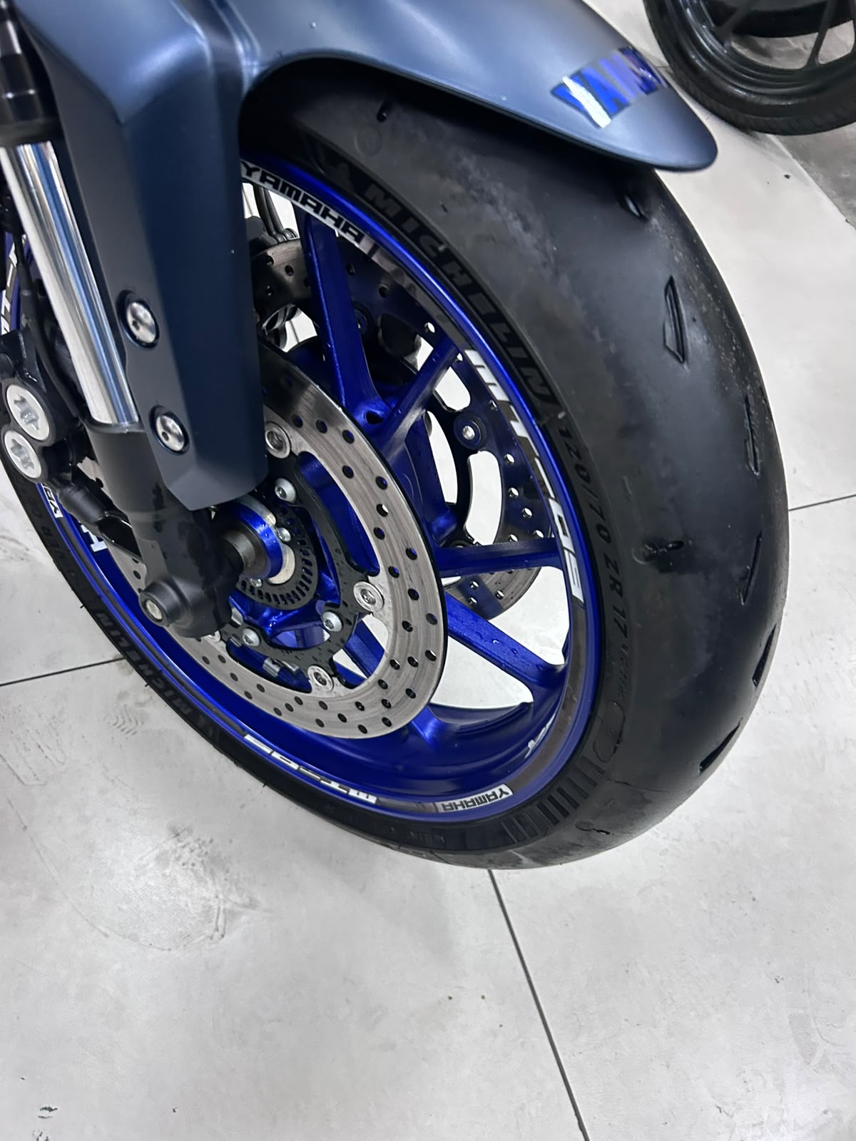 YAMAHA MT-09