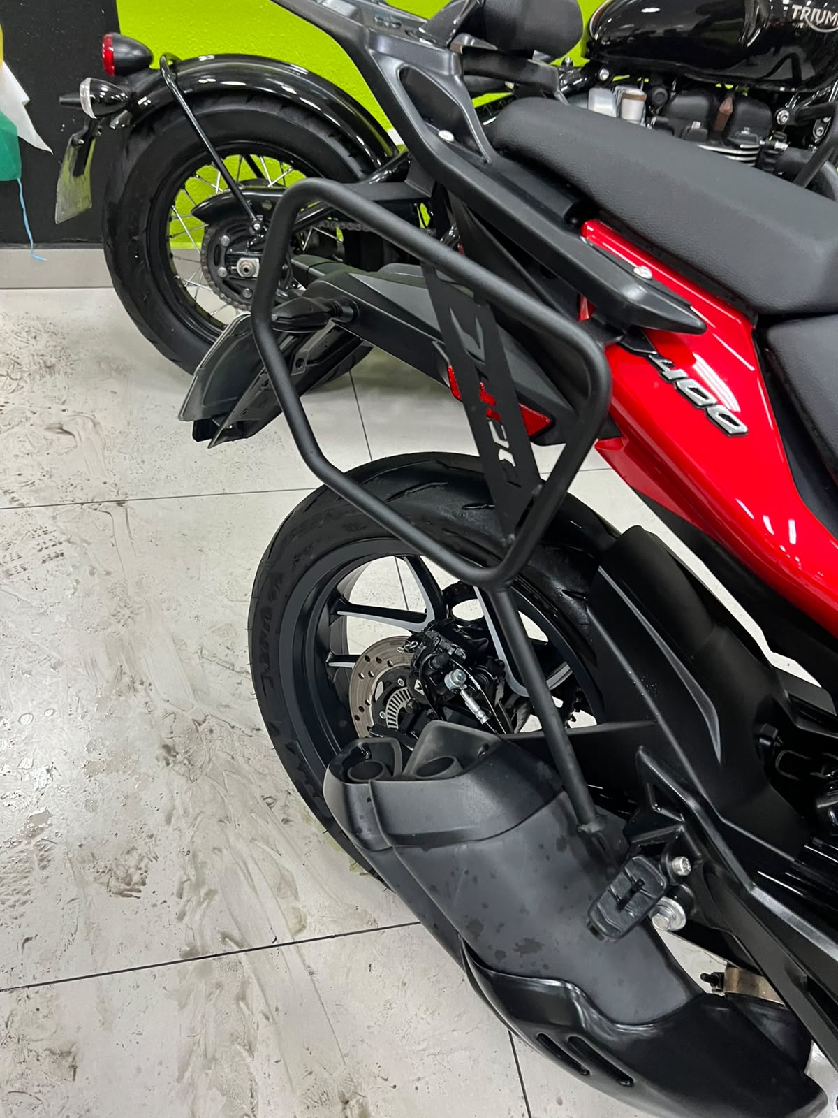 BAJAJ DOMINAR 400