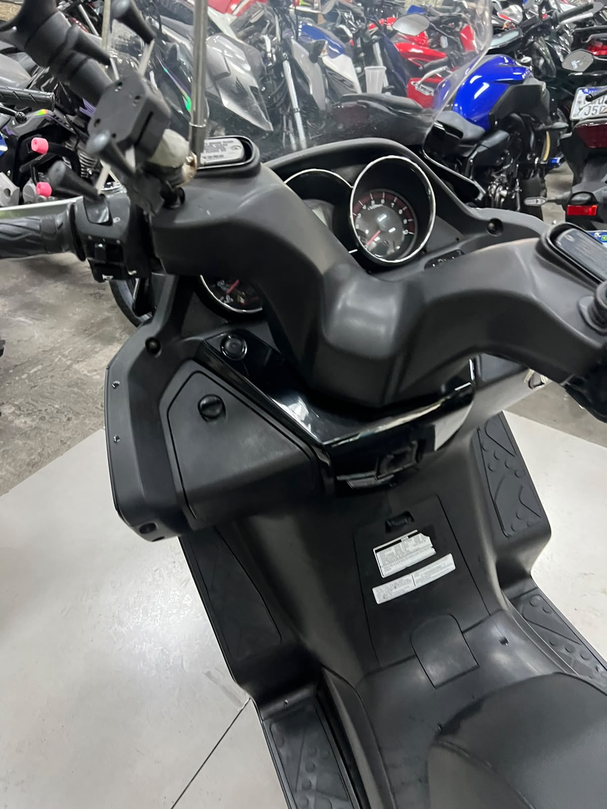KYMCO DOWNTOWN 300 i