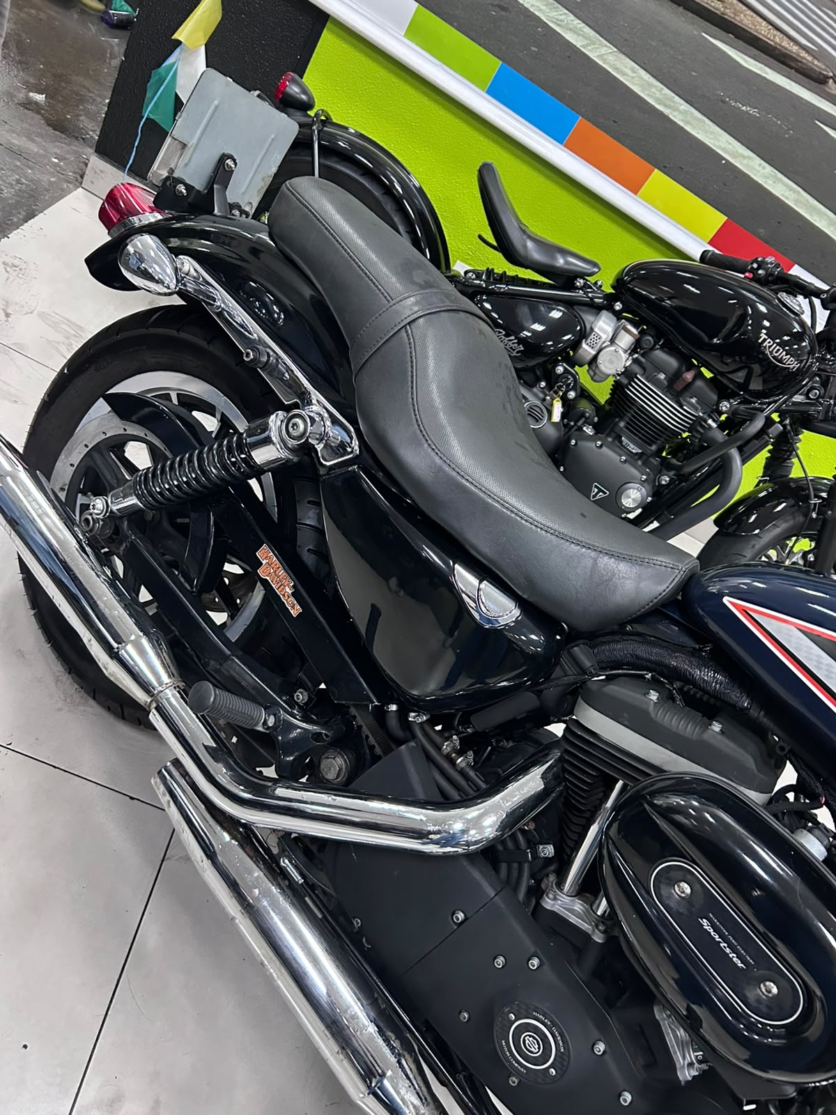 HARLEY-DAVIDSON SPORTSTER XL 883 R