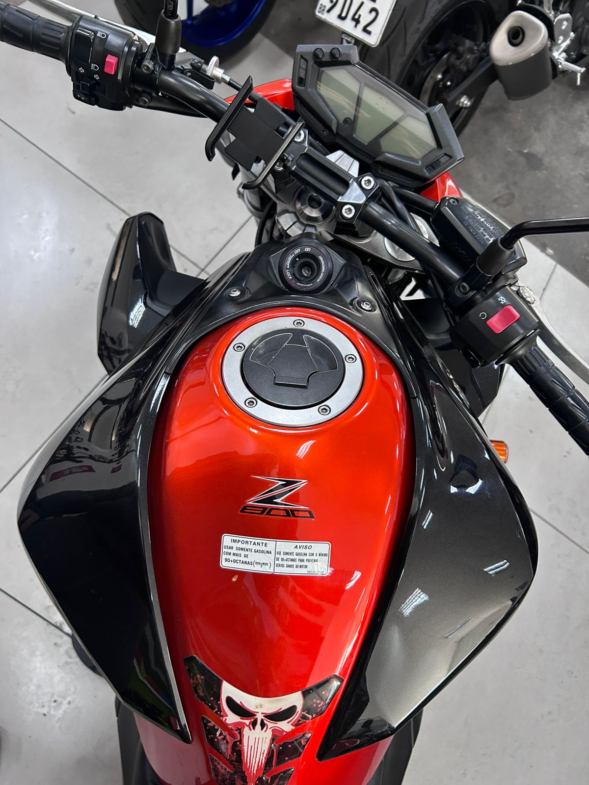 KAWASAKI Z800