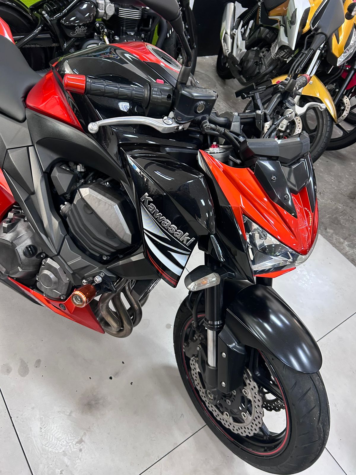 KAWASAKI Z800