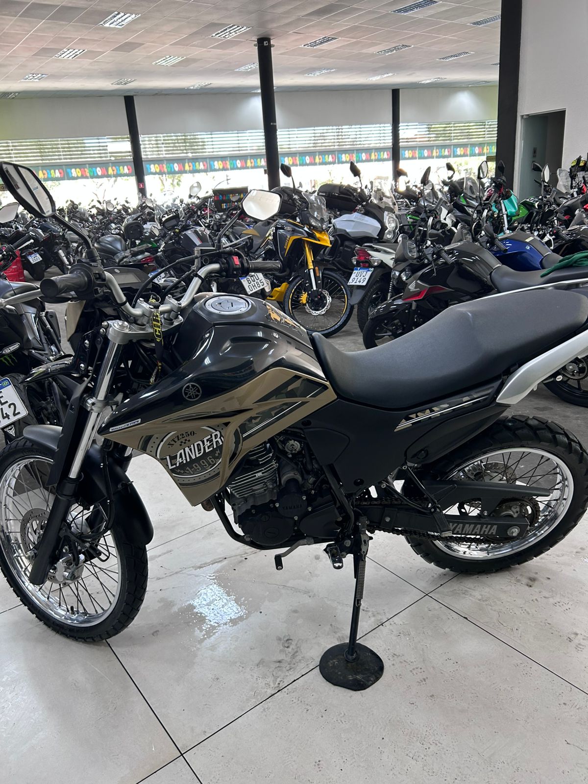 YAMAHA XTZ 250 LANDER