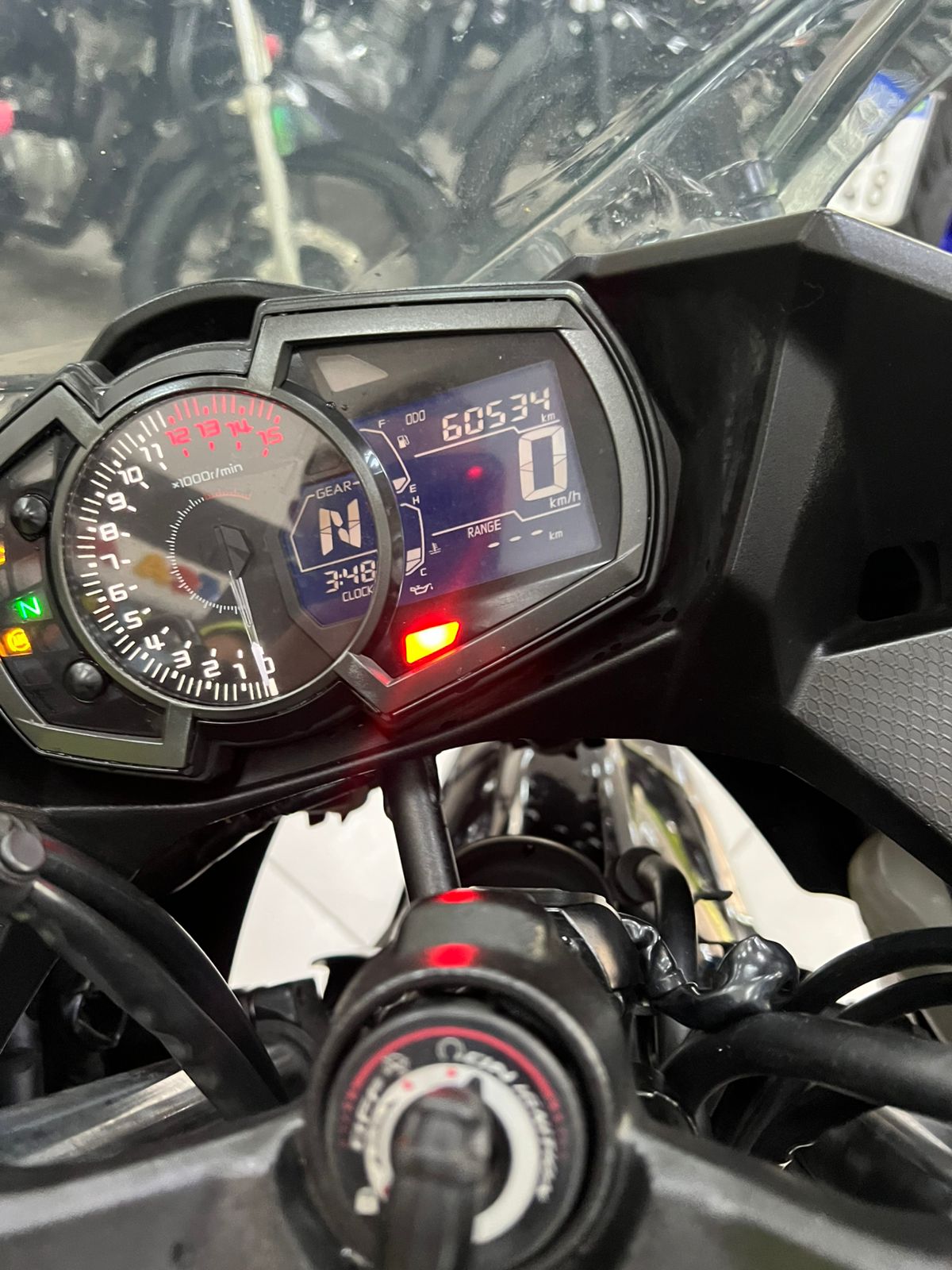 KAWASAKI NINJA 400 KRT EDITION