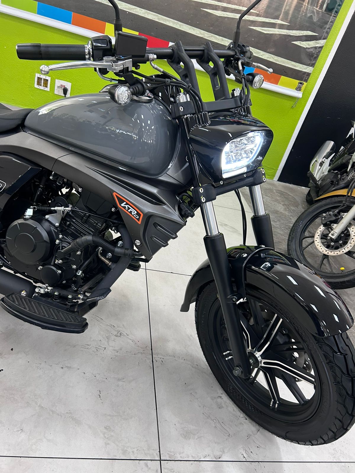 SHINERAY XY 250-5