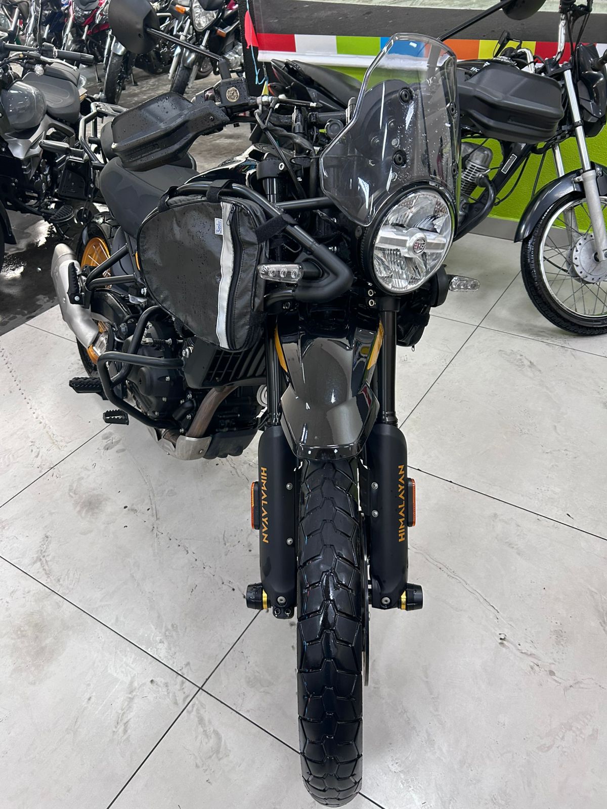 ROYAL ENFIELD HIMALAYAN 450 HANLE BLACK