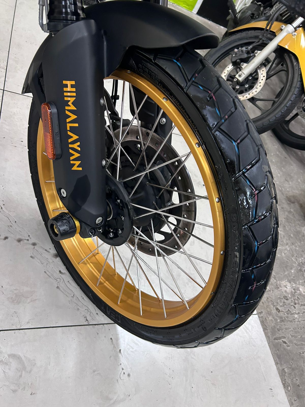 ROYAL ENFIELD HIMALAYAN 450 HANLE BLACK