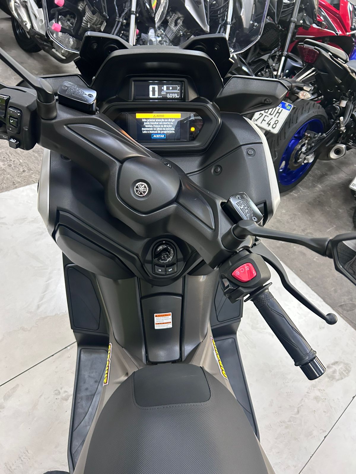YAMAHA XMAX 250 CONNECTED ABS